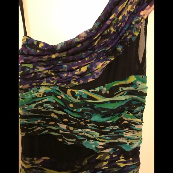 BCBGMAXAZRIA Mult coloured Dress - Picture 4 of 6